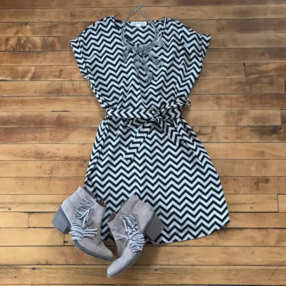 ⚡️SOLD⚡️Black and Tan chevron dress